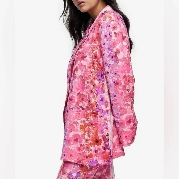 Pink floral blazer - Picture 3 of 15